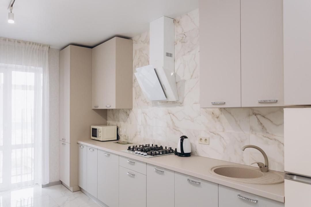 Apart Lux Elegant Суми Екстериор снимка